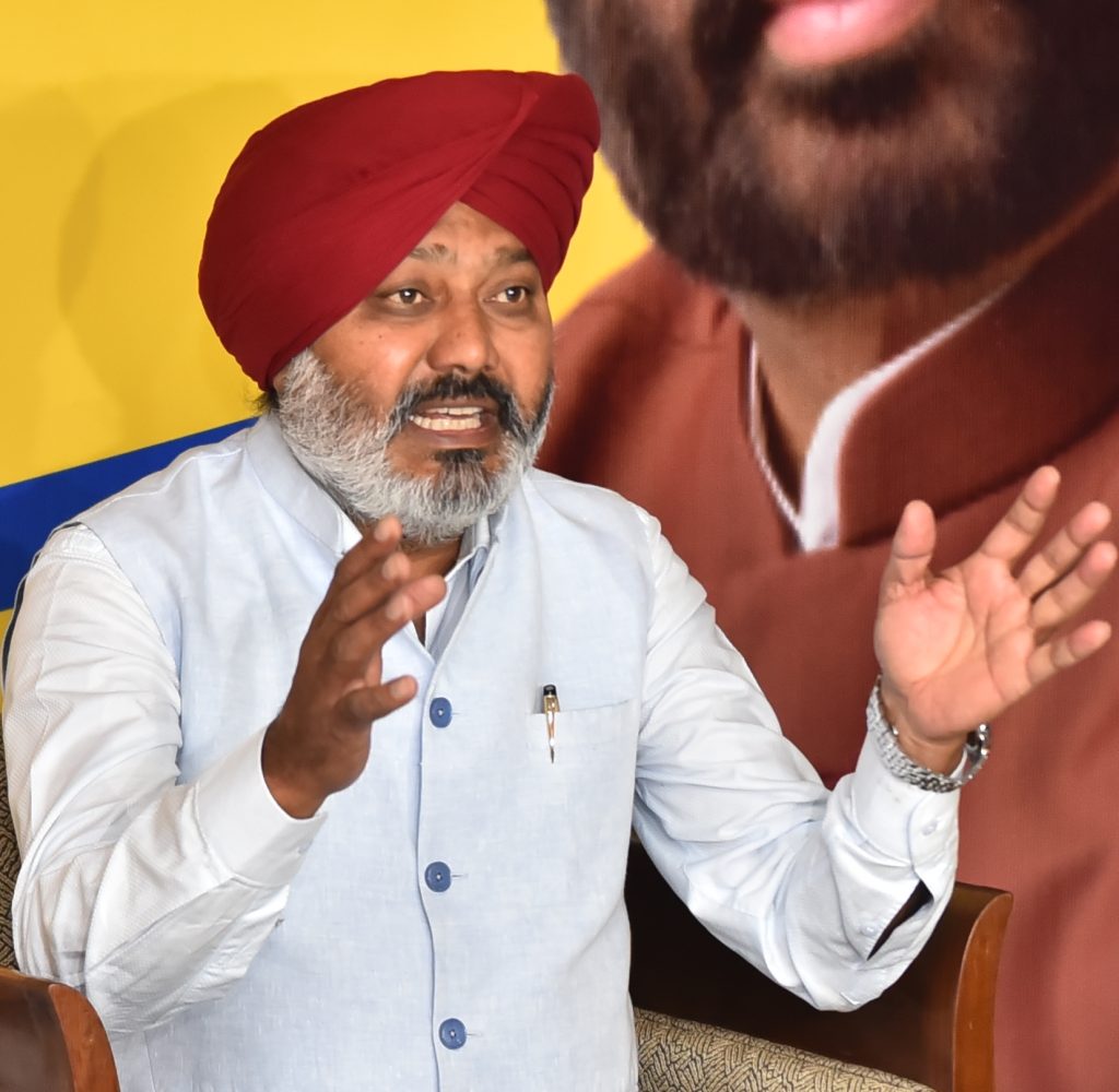 ਇਤਿਹਾਸਕ ਬਦਲਾਅ ਉਪਰੰਤ ਇੱਕ ਸਾਲ ਦੌਰਾਨ ਪੰਜਾਬ ਨੇ ਭਰੀ ਭ੍ਰਿਸ਼ਟਾਚਾਰ ਰਹਿਤ ਪ੍ਰਸ਼ਾਸਨ, ਸਿਹਤ ਤੇ ਸਿੱਖਿਆ ਕ੍ਰਾਂਤੀ, ਵਿੱਤੀ ਸੁਧਾਰ ਅਤੇ ਗੈਰ-ਸਮਾਜਕ ਤੱਤਾਂ ਵਿਰੁੱਧ ਲੜਾਈ ਦੀ ਗਵਾਹੀ – ਹਰਪਾਲ ਸਿੰਘ ਚੀਮਾ