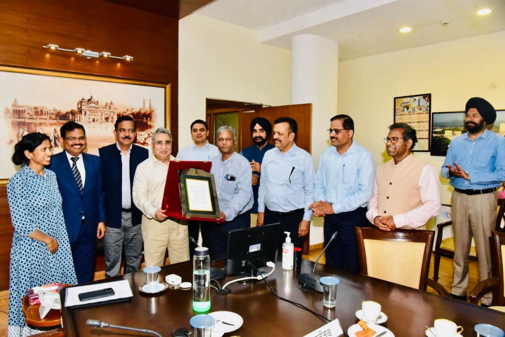 ਫੋਟੋ ਕੈਪਸ਼ਨ