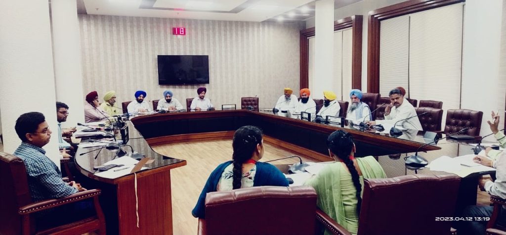 ਸਪੀਕਰ ਕੁਲਤਾਰ ਸਿੰਘ ਸੰਧਵਾਂ ਵੱਲੋਂ ਨਗਰ ਕੌਂਸਲ ਕੋਟਕਪੂਰਾ ਅਤੇ ਹਲਕੇ ਦੇ ਵਿਕਾਸ ਕਾਰਜਾਂ ਦੀ ਸਮੀਖਿਆ