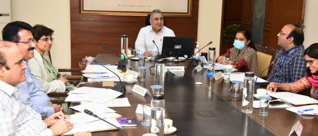 ਮੁੱਖ ਸਕੱਤਰ ਵਿਜੈ ਕੁਮਾਰ ਜੰਜੂਆ ਵੱਲੋਂ ਅਨਰੈਗੂਲੇਟਿਡ ਡਿਪਾਜ਼ਿਟ ਐਕਟ, 2019 ਨੂੰ ਸਖ਼ਤੀ ਨਾਲ ਲਾਗੂ ਕਰਨ ਦੇ ਨਿਰਦੇਸ਼