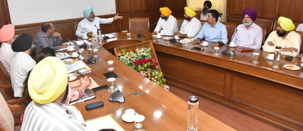 ਪੰਜਾਬ ਸਰਕਾਰ ਵੱਲੋਂ ਜ਼ਿਲ੍ਹਾ ਯੋਜਨਾ ਕਮੇਟੀਆਂ ਲਈ 13 ਕਰੋੜ ਰੁਪਏ ਦਾ ਫੰਡ ਅਲਾਟ: ਚੀਮਾ