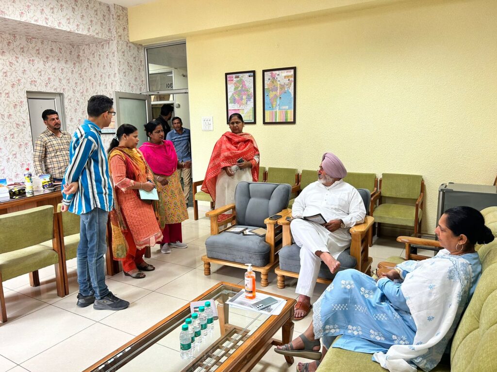 ਚੇਤਨ ਸਿੰਘ ਜੌੜਾਮਾਜਰਾ ਵੱਲੋਂ ਡਾਇਰੈਕਟਰ ਬਾਗਬਾਨੀ ਦੇ ਮੁੱਖ ਦਫ਼ਤਰ ਦੀ ਅਚਨਚੇਤ ਚੈਕਿੰਗ