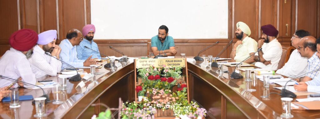 ਭਗਵੰਤ ਮਾਨ ਦੀ ਅਗਵਾਈ ਵਾਲੀ ਸਰਕਾਰ ਗੈਰਕਾਨੂੰਨੀ ਖਣਨ ਦੇ ਖ਼ਾਤਮੇ ਅਤੇ ਲੋਕਾਂ ਨੂੰ ਵਾਜਿਬ ਰੇਟਾਂ ’ਤੇ ਰੇਤਾ ਉਪਲਬਧ ਕਰਵਾਉਣ ਲਈ ਵਚਨਬੱਧ: ਮੀਤ ਹੇਅਰ