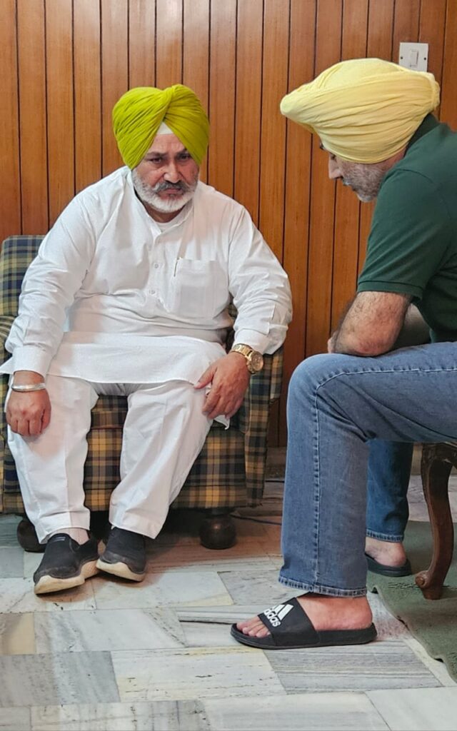 ਲੋਕ ਸੰਪਰਕ ਮੰਤਰੀ ਚੇਤਨ ਸਿੰਘ ਜੌੜਾਮਾਜਰਾ ਵੱਲੋਂ ਸਾਬਕਾ ਡਿਪਟੀ ਸਪੀਕਰ ਬੀਰ ਦਵਿੰਦਰ ਸਿੰਘ ਦੇ ਦੇਹਾਂਤ ਉਤੇ ਦੁੱਖ ਦਾ ਪ੍ਰਗਟਾਵਾ