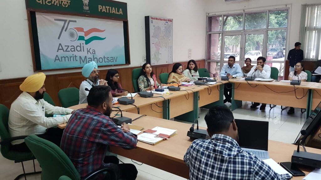 ਜ਼ਿਲ੍ਹੇ ਦੇ ਪਿੰਡਾਂ ਅੰਦਰ ਚੱਲ ਰਹੇ ਪ੍ਰਾਜੈਕਟਾਂ ਦਾ ਡਿਪਟੀ ਕਮਿਸ਼ਨਰ ਵੱਲੋਂ ਜਾਇਜ਼ਾ