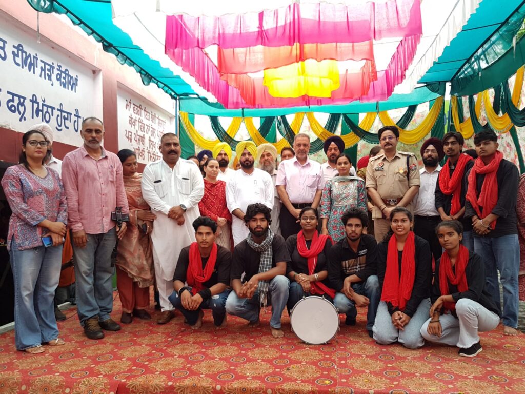 ਡਾ. ਬਲਬੀਰ ਸਿੰਘ ਵੱਲੋਂ ਨਸ਼ਿਆਂ ਖ਼ਿਲਾਫ਼ ਵੱਡੀ ਜੰਗ ਦਾ ਪਿੰਡ ਰੌਂਗਲਾ ਤੋਂ ਆਗਾਜ਼