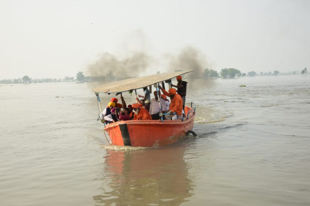 ਮੁੱਖ ਮੰਤਰੀ ਹੜ੍ਹ ਪ੍ਰਭਾਵਿਤ ਲੋਕਾਂ ਨੂੰ ਰਾਹਤ ਪਹੁੰਚਾਉਣ ਲਈ ਲਗਾਤਾਰ ਯਤਨਸ਼ੀਲ