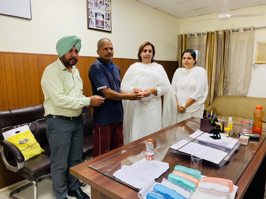 ਜ਼ਿਲ੍ਹਾ ਅਤੇ ਸੈਸ਼ਨਜ਼ ਜੱਜ ਵੱਲੋਂ ਪਟਿਆਲਾ ਦੀਆਂ ਜੇਲ੍ਹਾਂ ਦਾ ਅਚਾਨਕ ਨਿਰੀਖਣ