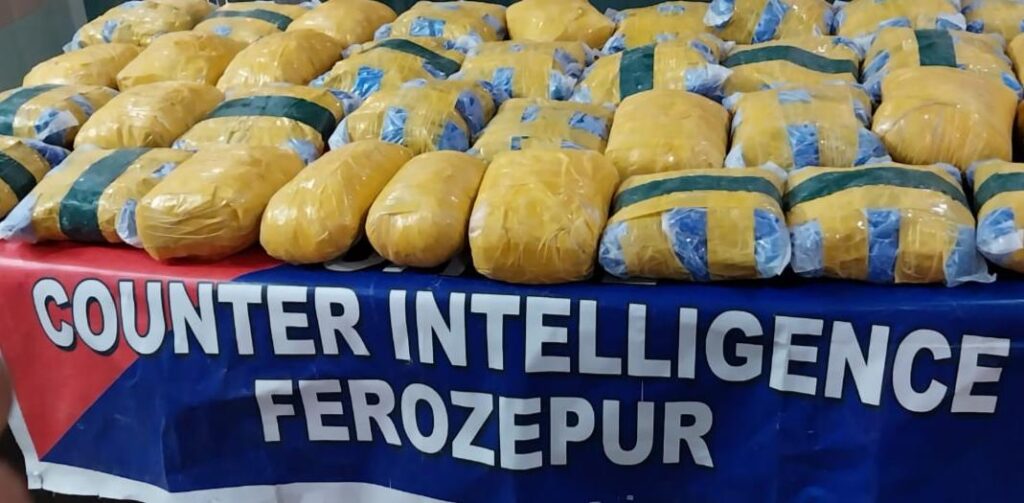 ਪੰਜਾਬ ਪੁਲਿਸ ਵੱਲੋਂ 2023 ਦੀ ਸਭ ਤੋਂ ਵੱਡੀ ਹੈਰੋਇਨ ਬਰਾਮਦਗੀ ; ਫਿਰੋਜ਼ਪੁਰ ਤੋਂ 77.8 ਕਿੱਲੋ ਹੈਰੋਇਨ ਤੇ ਤਿੰਨ ਪਿਸਤੌਲਾਂ ਸਮੇਤ ਚਾਰ ਵਿਅਕਤੀ ਕਾਬੂ