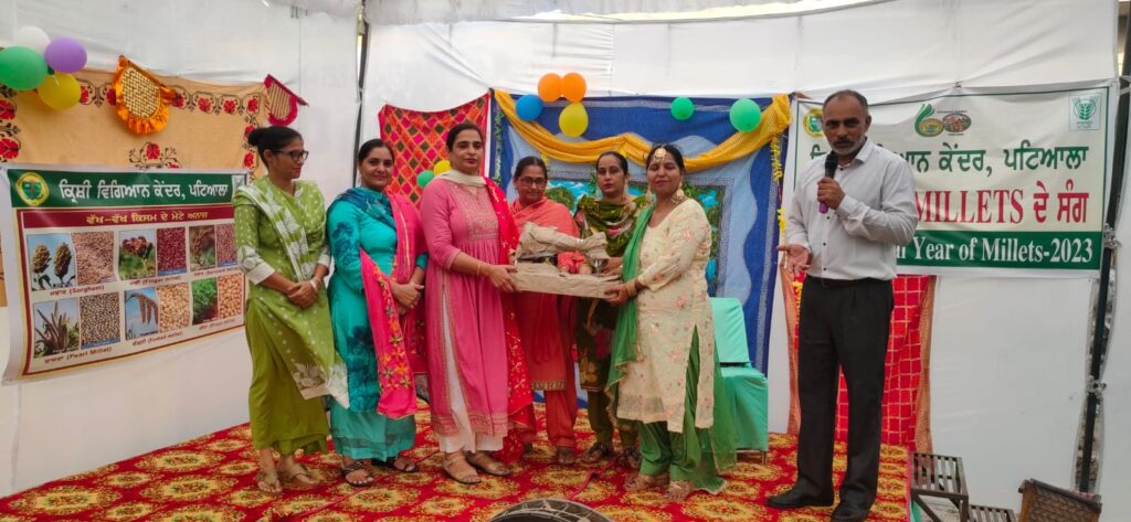 ਕੇ.ਵੀ.ਕੇ ਨੇ ਮਨਾਇਆ ਤੀਆਂ ਦਾ ਤਿਉਹਾਰ