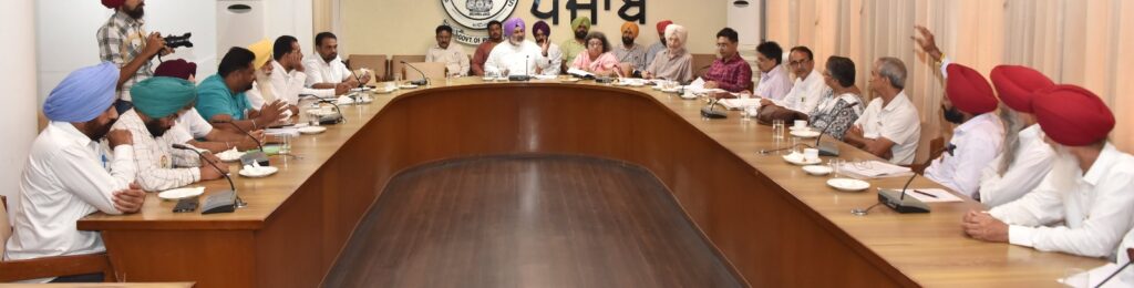 ਆਜ਼ਾਦੀ ਘੁਲਾਟੀਆਂ ਦੇ ਆਸ਼ਰਿਤਾਂ ਦੀਆਂ ਮੰਗਾਂ ਦਾ ਨਿਪਟਾਰਾ ਜਲਦ ਕੀਤਾ ਜਾਵੇਗਾ:ਜੌੜਾਮਾਜਰਾ