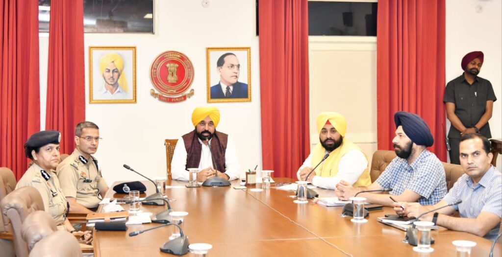 ਸਕੂਲੀ ਵਿਦਿਆਰਥੀਆਂ ਨੂੰ ਪੁਲਿਸ ਦੀ ਕਾਰਜ ਪ੍ਰਣਾਲੀ ਬਾਰੇ ਜਾਣੂੰ ਕਰਵਾਉਣ ਲਈ ਮੁੱਖ ਮੰਤਰੀ ਵੱਲੋਂ ‘ਸਟੂਡੈਂਟ ਪੁਲਿਸ ਕੈਡਿਟ’ ਸਕੀਮ ਦੀ ਸ਼ੁਰੂਆਤ