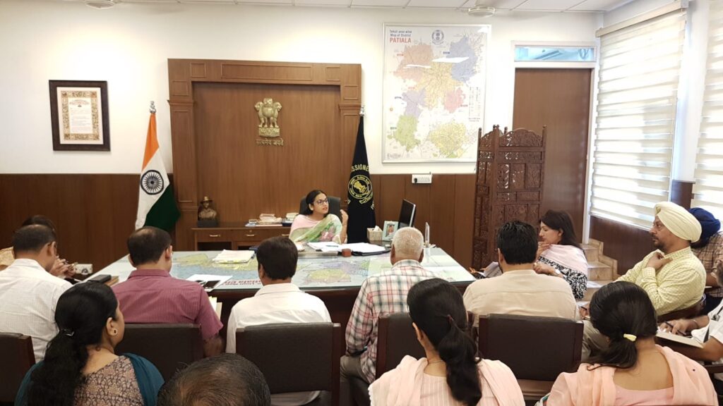 ਡਿਪਟੀ ਕਮਿਸ਼ਨਰ ਨੇ ਨਸ਼ਿਆਂ ਵਿਰੁੱਧ ਪੁਲਿਸ ਤੇ ਸਿਵਲ ਪ੍ਰਸ਼ਾਸਨ ਵੱਲੋਂ ਕੀਤੀ ਜਾ ਰਹੀ ਕਾਰਵਾਈ ਦਾ ਲਿਆ ਜਾਇਜ਼ਾ