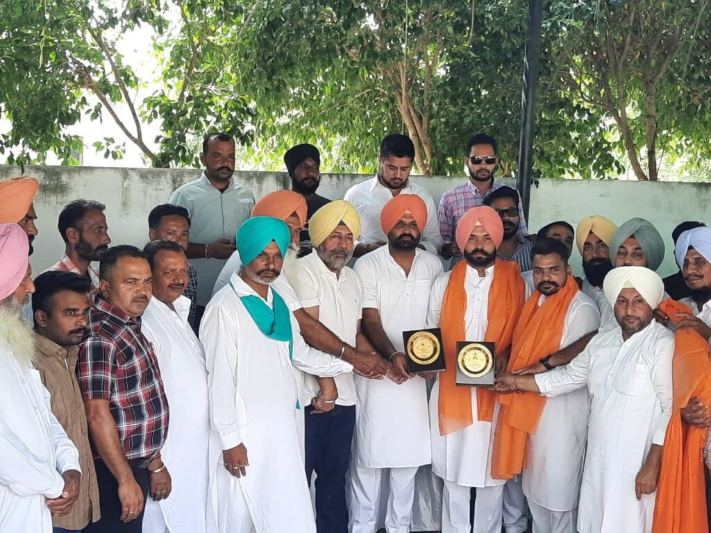 ਮਹਿਕ ਗਰੇਵਾਲ ਦੀ ਅਗਵਾਈ ਹੇਠ ਯੂਥ ਕਾਂਗਰਸ਼ ਦੇ ਨਵੇਂ ਅਹੁਦੇਦਾਰਾਂ ਦਾ ਹੈਰੀਮਾਨ ਵੱਲੋਂ ਸਨਮਾਨ