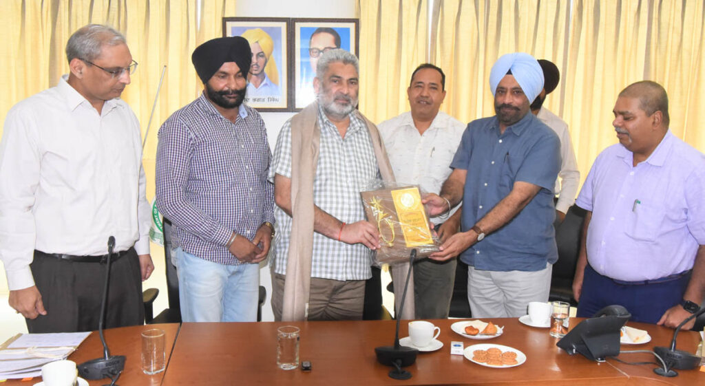 ਜੰਗਲੀ ਜੀਵਾਂ ਦੇ ਗੈਰ-ਕਾਨੂੰਨੀ ਸ਼ਿਕਾਰ ਨੂੰ ਰੋਕਣ ਲਈ ਹਰ ਸੰਭਵ ਕਦਮ ਚੁੱਕਿਆ ਜਾ ਰਿਹੈ: ਲਾਲ ਚੰਦ ਕਟਾਰੂਚੱਕ