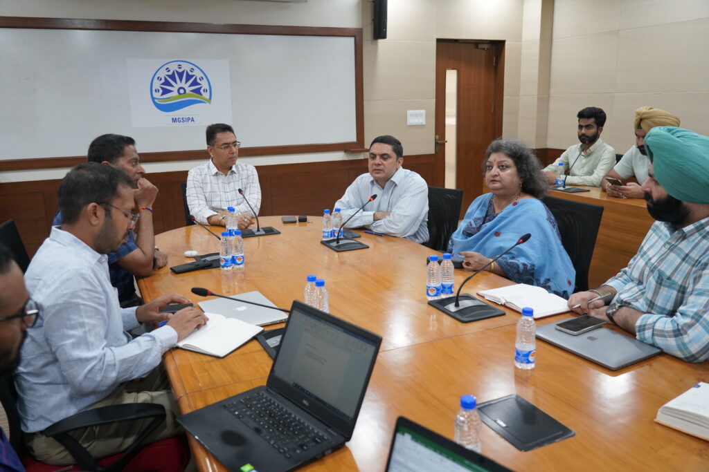 ਅਮਨ ਅਰੋੜਾ ਵੱਲੋਂ ਪ੍ਰਸ਼ਾਸਨਿਕ ਸੁਧਾਰ ਵਿਭਾਗ ਨੂੰ ਵੱਖ-ਵੱਖ ਵਿਭਾਗਾਂ ਦਾ ਡਾਟਾ ਸਾਂਝੇ ਪਲੇਟਫਾਰਮ 'ਤੇ ਲਿੰਕ ਕਰਨ ਦੀਆਂ ਸੰਭਾਵਨਾਵਾਂ ਦੀ ਪੜਚੋਲ ਕਰਨ ਦੇ ਨਿਰਦੇਸ਼