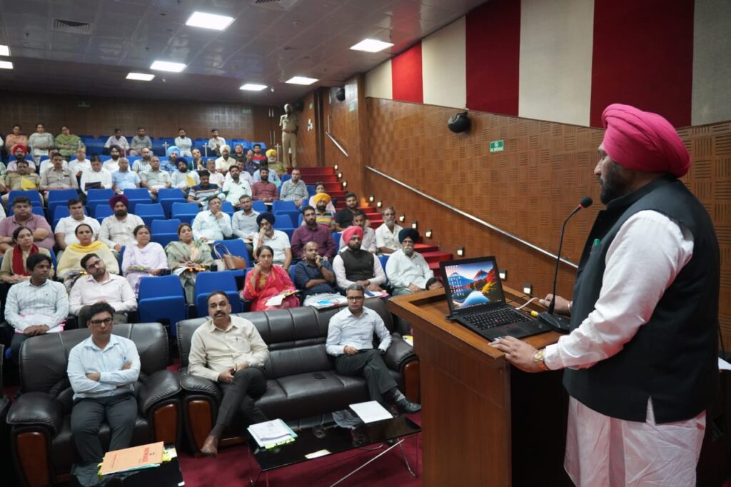 ਮੁੱਖ ਮੰਤਰੀ ਭਗਵੰਤ ਸਿੰਘ ਮਾਨ ਦੀ ਅਗਵਾਈ ਵਾਲੀ ਸਰਕਾਰ ਲੋਕਾਂ ਨੂੰ ਬੁਨਿਆਦੀ ਸਹੂਲਤਾਂ ਤੇ ਸਾਫ਼ ਸੁਥਰਾ ਵਾਤਾਵਰਣ ਮੁਹੱਈਆ ਕਰਵਾਉਣਾ ਲਈ ਨਿਰੰਤਰ ਯਤਨਸ਼ੀਲ: ਬਲਕਾਰ ਸਿੰਘ