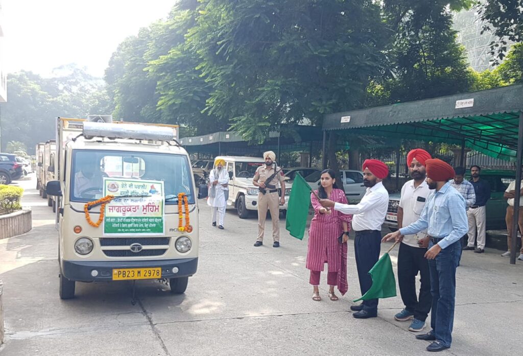ਡਿਪਟੀ ਕਮਿਸ਼ਨਰ ਨੇ ਪਰਾਲੀ ਪ੍ਰਬੰਧਨ ਸਬੰਧੀ ਜਾਗਰੂਕਤਾ ਲਈ ਛੇ ਵੈਨਾਂ ਨੂੰ ਹਰੀ ਝੰਡੀ ਦੇ ਕੇ ਕੀਤਾ ਰਵਾਨਾ