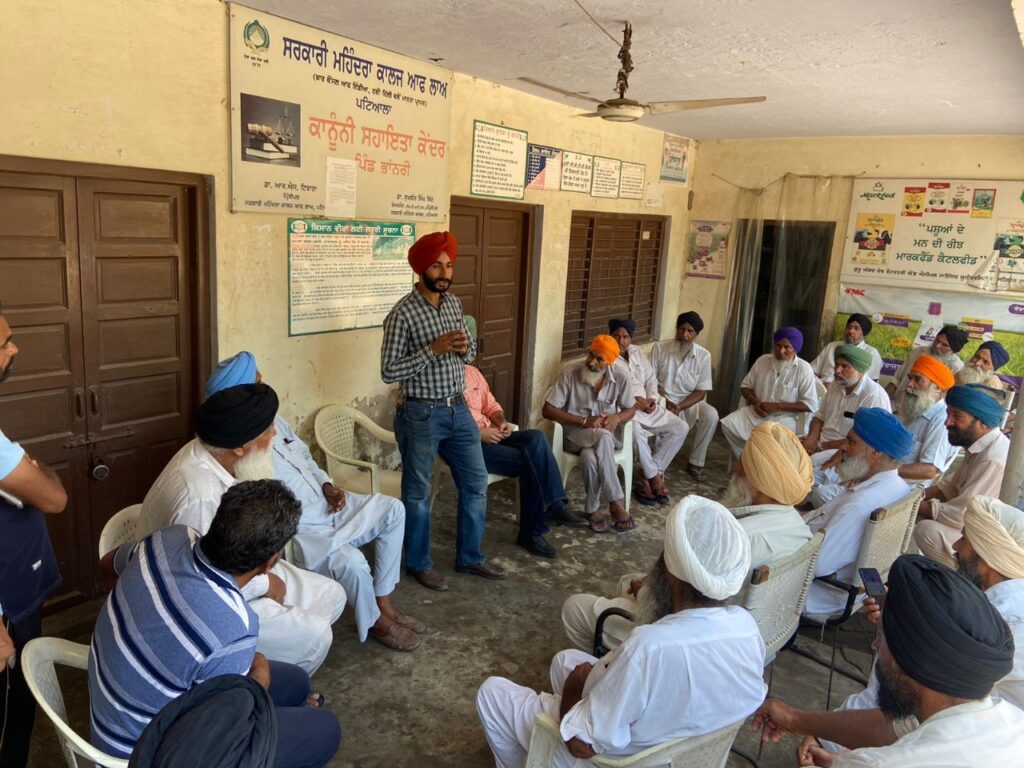 ਖੇਤੀਬਾੜੀ ਵਿਭਾਗ ਨੇ ਬਲਾਕ ਭੂਨਰਹੇੜੀ ਦੇ ਪਿੰਡਾਂ ਵਿਚ ਸਰਫੇਸ ਸੀਡਰ ਸਬੰਧੀ ਜਾਗਰੂਕਤਾ ਕੈਂਪ ਲਗਾਏ