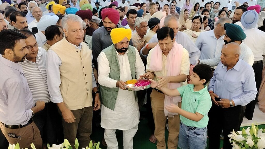 ਅਕਾਦਮਿਕ ਖੇਤਰ ਨੂੰ ਪ੍ਰੋ ਵਰਮਾ ਦੇ ਦੇਣ ਕਦੇ ਨਹੀਂ ਭੁਲਾਈ ਜਾਵੇਗੀ: ਭਗਵੰਤ ਸਿੰਘ ਮਾਨ