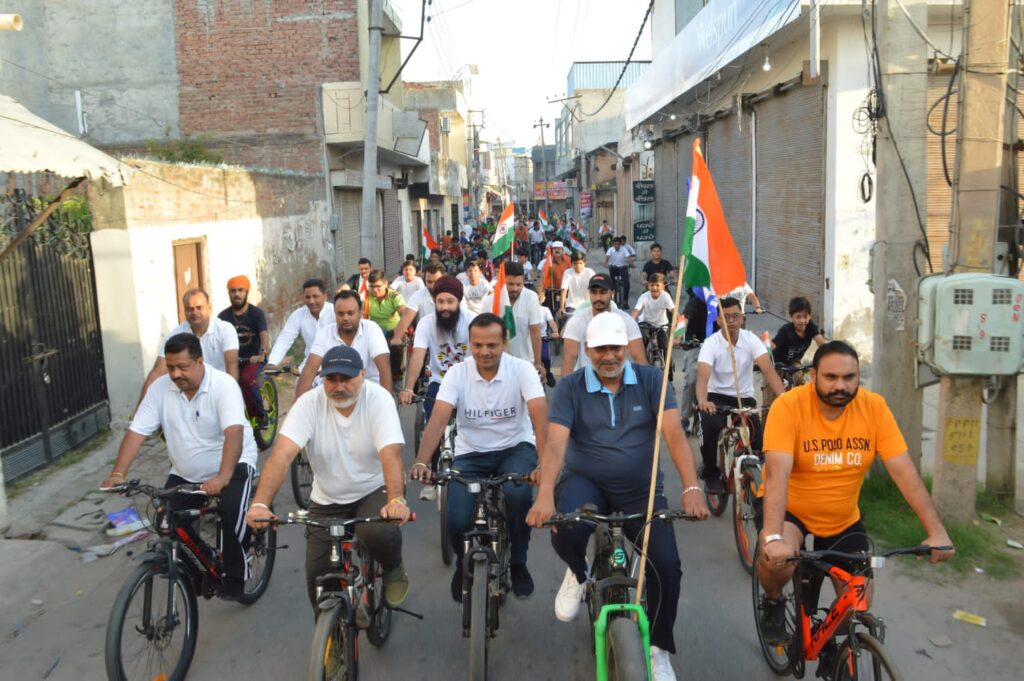 ਕੈਬਨਿਟ ਮੰਤਰੀ ਜੌੜਾਮਾਜਰਾ ਨੇ ਲਾਇਨਜ਼ ਕਲੱਬ ਸਮਾਣਾ ਗੋਲਡ ਦੀ ਸਾਈਕਲ ਰੈਲੀ ਮੌਕੇ ਦਿੱਤੀ ਮਹਾਤਮਾ ਗਾਂਧੀ ਨੂੰ ਦਿੱਤੀ ਸ਼ਰਧਾਂਜਲੀ