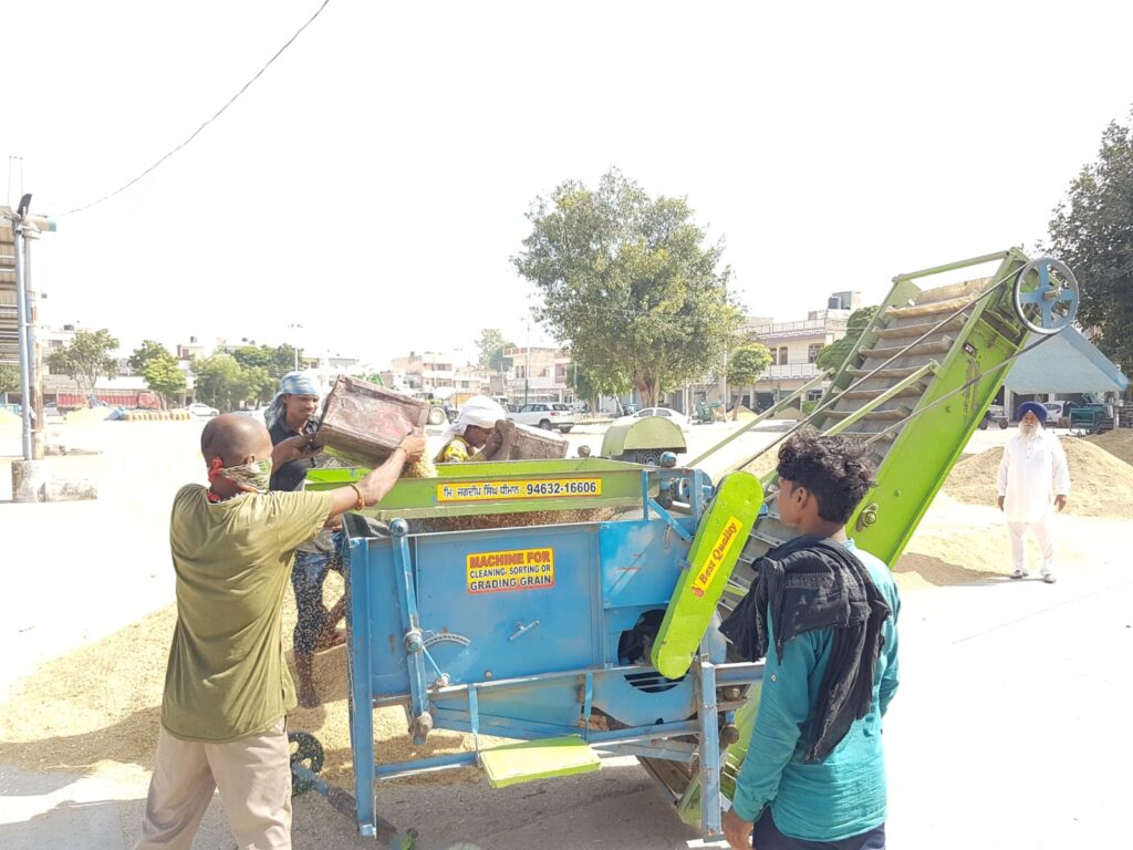 ਜ਼ਿਲ੍ਹੇ ਦੀਆਂ ਮੰਡੀਆਂ 'ਚ ਝੋਨੇ ਦੀ ਆਮਦ 50 ਹਜ਼ਾਰ ਮੀਟ੍ਰਿਕ ਟਨ ਹੋਈ