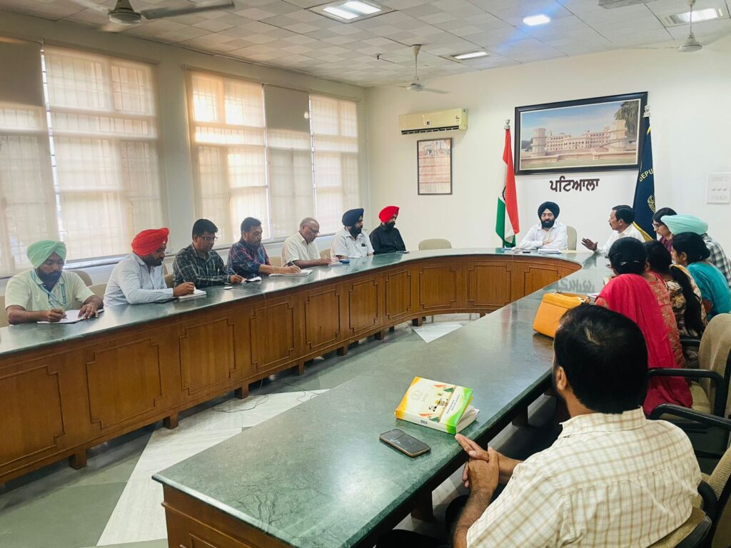 ਜ਼ਿਲ੍ਹੇ ’ਚ ਸਵੀਪ ਗਤੀਵਿਧੀਆਂ ’ਚ ਹੋਰ ਤੇਜ਼ੀ ਲਿਆਉਣ ਲਈ ਨੋਡਲ ਅਫ਼ਸਰਾਂ ਨੂੰ ਹਦਾਇਤ