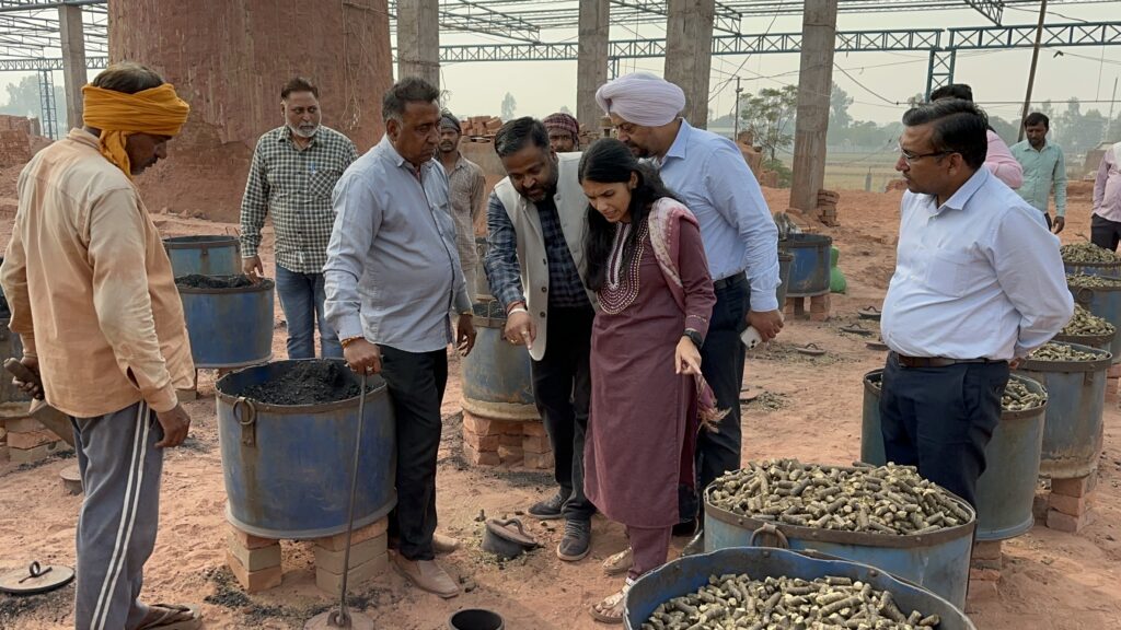 ਭੱਠਿਆਂ 'ਚ ਕੋਲੇ ਦੇ ਨਾਲ ਬਲੇਗੀ ਪਰਾਲੀ, ਬਦਨਪੁਰ ਦਾ ਭੱਠਾ ਬਣਿਆ ਮਿਸਾਲ