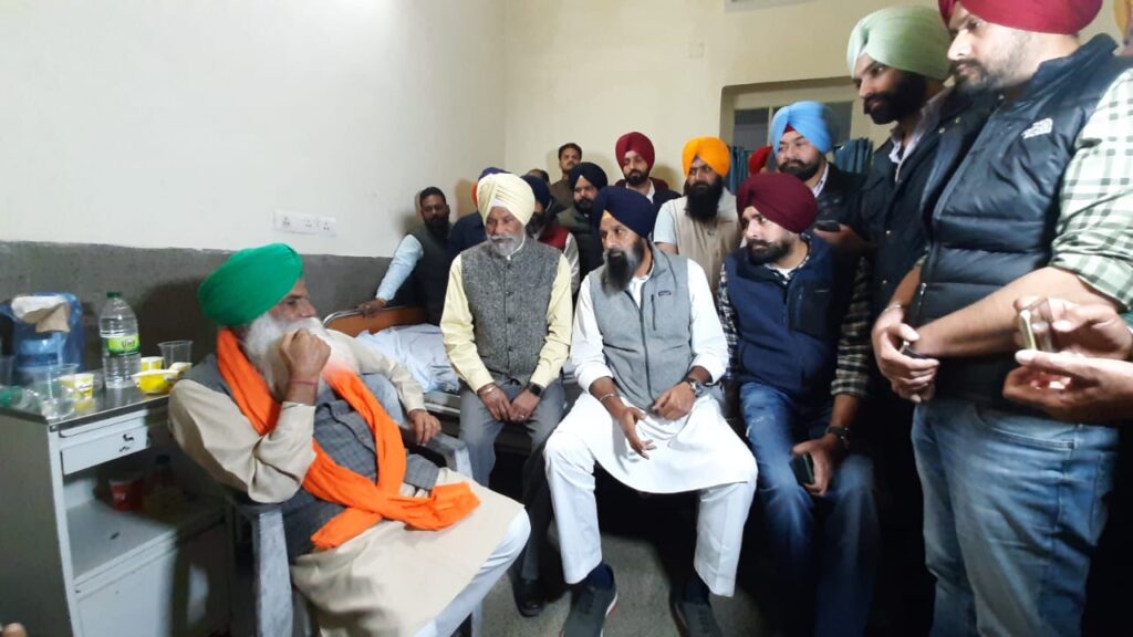 ਦੇਸ਼ ਦੇ ਅਨਾਜ ਭੰਡਾਰ ਭਰਨ ਵਾਲੀ ਧਰਤੀ 'ਤੇ ਅੰਨਦਾਤਾ ਨੂੰ ਗੋਲੀਆਂ ਦਾ ਬਣਾਇਆ ਜਾ ਰਿਹੈ : ਬਿਕਰਮ ਸਿੰਘ ਮਜੀਠੀਆ