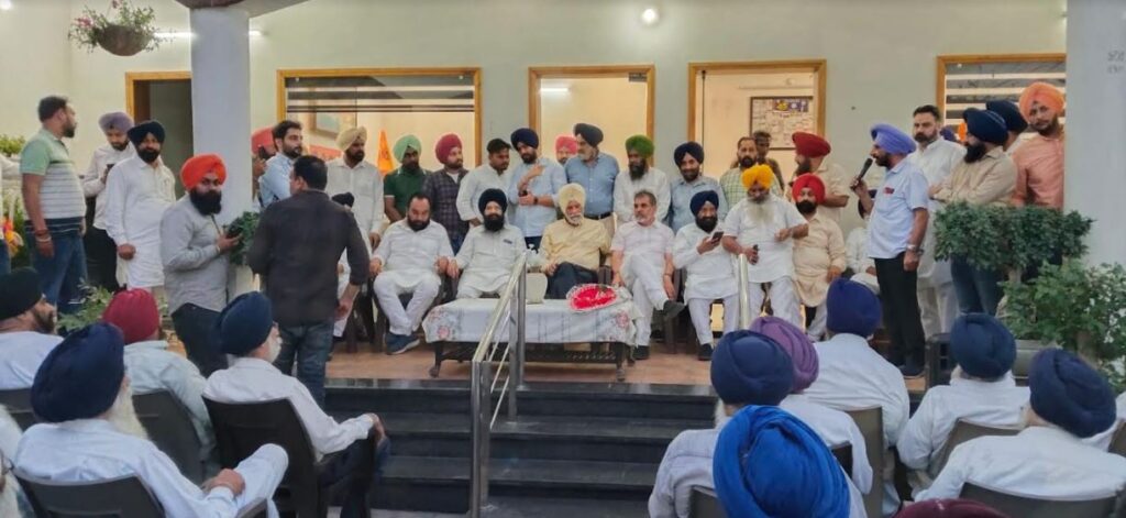 ਮਹਿਲਾਂ ’ਚ ਰਹਿਣ ਵਾਲੇ ਗਰੀਬਾਂ ਦਾ ਦੁੱਖ ਨਹੀਂ ਸਮਝ ਸਕਦੇ : ਐਨ.ਕੇ.ਸ਼ਰਮਾ