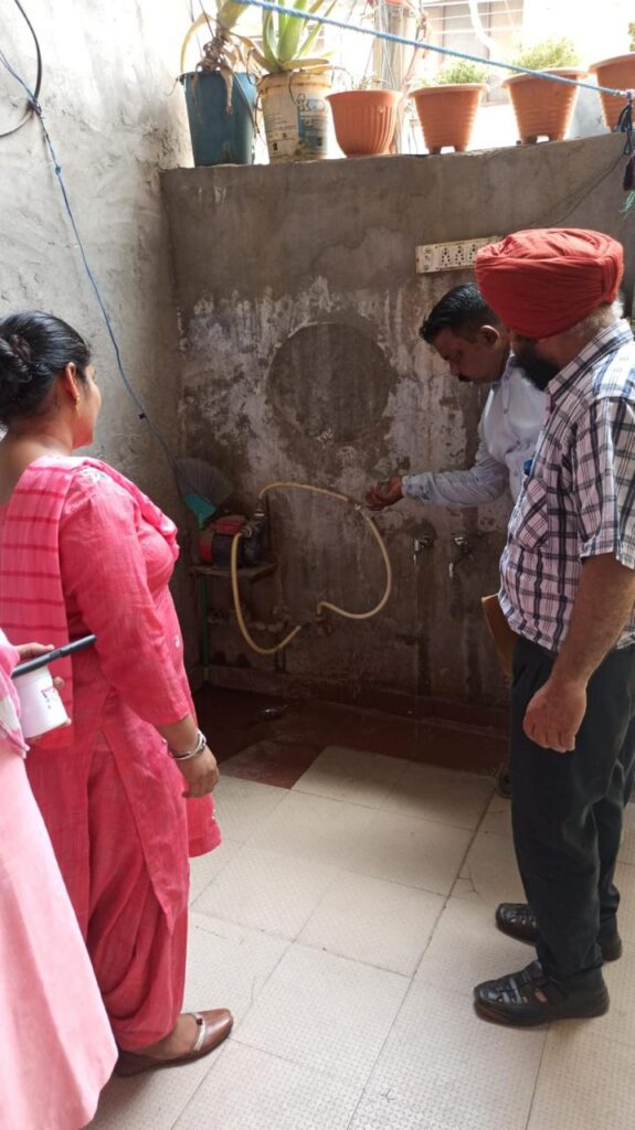 ਸਿਵਲ ਸਰਜਨ ਡਾ. ਸੰਜੇ ਗੋਇਲ ਵੱਲੋਂ ਲੋਕਾਂ ਨੂੰ ਪੀਣ ਵਾਲੇ ਪਾਣੀ ਤੋਂ ਹੋਣ ਵਾਲੀਆਂ ਬਿਮਾਰੀਆਂ ਸਬੰਧੀ ਕੀਤਾ ਸੁਚੇਤ