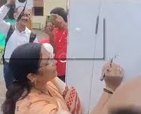 ਜਦ ਕੇਂਦਰੀ ਮੰਤਰੀ ਨੇ ਲਿਖ ਦਿੱਤਾ ‘ਬੇਟੀ ਪੜ੍ਹਾਓ, ਬੇਟੀ ਬਚਾਓ’ ਦੇ ਨਾਅਰੇ ਨੂੰ ਗਲਤ