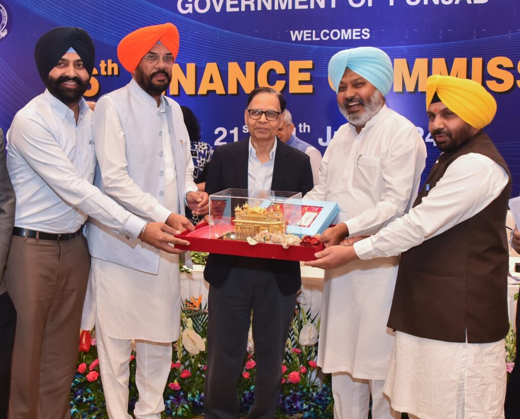 ਪੰਜਾਬ ਨੇ ਜੰਮੂ ਅਤੇ ਕਸ਼ਮੀਰ ਦੀ ਤਰਜ਼ ‘ਤੇ 16ਵੇਂ ਵਿੱਤ ਕਮਿਸ਼ਨ ਤੋਂ ਮੰਗਿਆ ਵਿਸ਼ੇਸ਼ ਉਦਯੋਗਿਕ ਪੈਕੇਜ਼