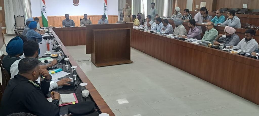 ਡਿਪਟੀ ਕਮਿਸ਼ਨਰ ਜਤਿੰਦਰ ਜੋਰਵਾਲ ਵੱਲੋਂ ਸੰਭਾਵੀ ਹੜ੍ਹਾਂ ਦੇ ਮੱਦੇਨਜ਼ਰ ਅਧਿਕਾਰੀਆਂ ਨੂੰ ਚੌਕਸੀ ਵਧਾਉਣ ਦੇ ਆਦੇਸ਼