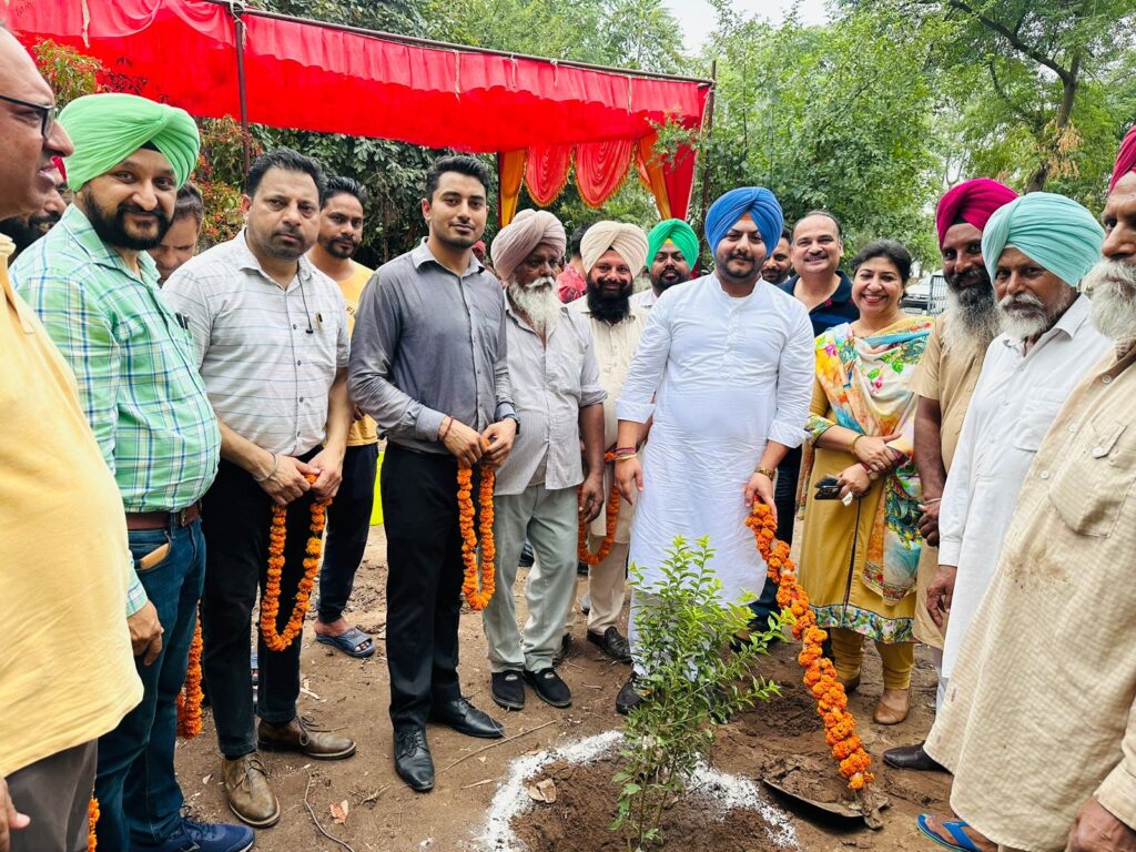 ਪਸ਼ੂ ਪਾਲਣ ਵਿਭਾਗ ਨੇ ਬੂਟੇ ਲਗਾਉਣ ਦੀ ਮੁਹਿੰਮ ਕੀਤੀ ਸ਼ੁਰੂ