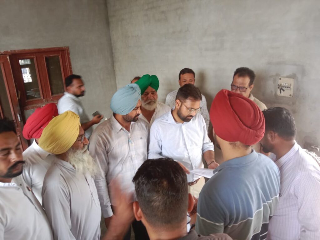 ਪੰਜਾਬ ਸਰਕਾਰ ਤੁਹਾਡੇ ਦੁਆਰ' ਤਹਿਤ ਲੌਂਗੋਵਾਲ ਤੇ ਕਪਿਆਲ ਵਿਖੇ ਲੱਗੇ ਕੈਂਪਾਂ ਦੌਰਾਨ ਵੱਡੀ ਗਿਣਤੀ ਲੋੜਵੰਦਾਂ ਨੇ ਲਾਭ ਉਠਾਇਆ