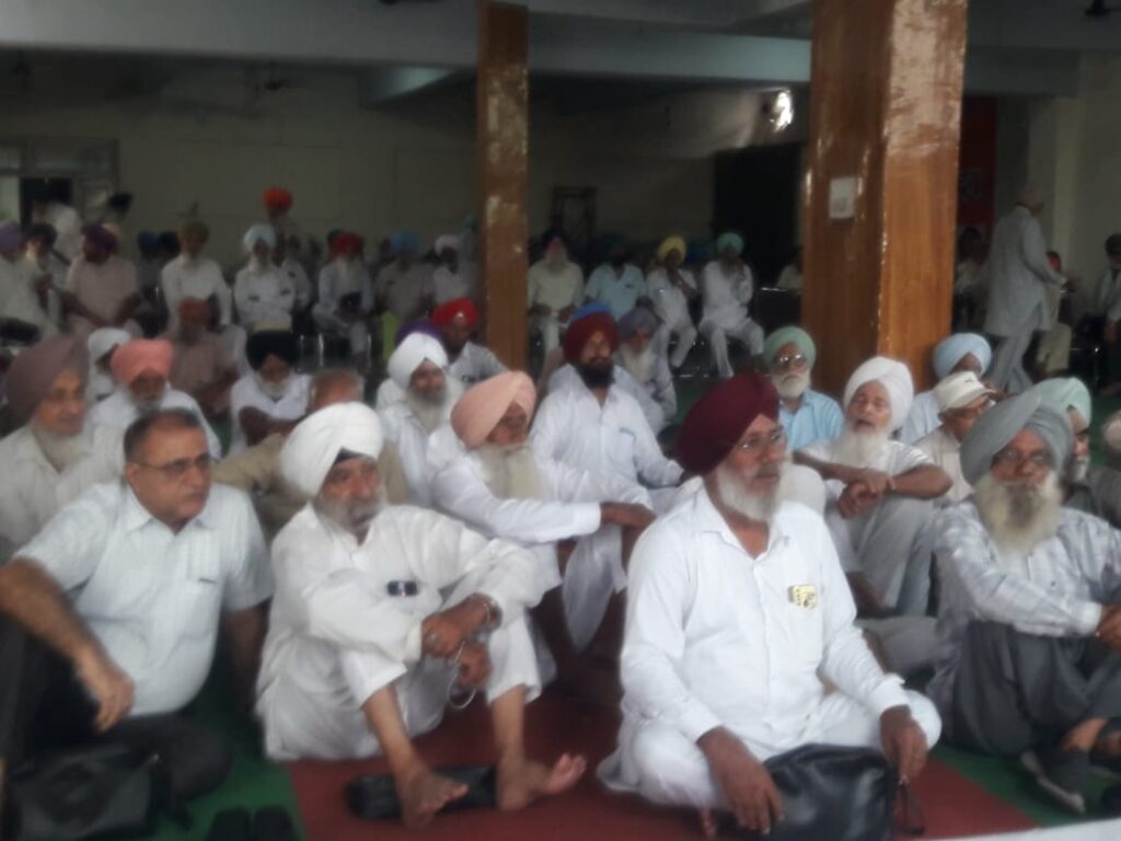 ਪੀ.ਆਰ.ਟੀ.ਸੀ. ਪੈਨਸ਼ਨਰਾਂ ਦੀ ਹੋਈ ਮਾਸਿਕ ਮੀਟਿੰਗ, ਬਕਾਇਆਂ ਦੀ ਕੀਤੀ ਮੰਗ, ਅਦਾਰੇ *ਚ ਨਵੀਆਂ ਬੱਸਾਂ ਪਾਉਣ ਦੀ ਕੀਤੀ ਮੰਗ