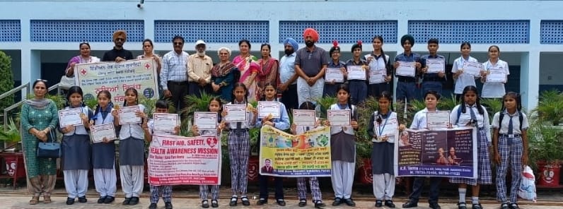 ਭਾਰਤ ਰਤਨਾ ਬਾਰੇ ਬੱਚੇ ਪਹਿਲੀ ਵਾਰ ਜਾਗਰੂਕ ਹੋਏ : ਪ੍ਰਿੰਸੀਪਲ ਸਰਲਾ ਭਟਨਾਗਰ