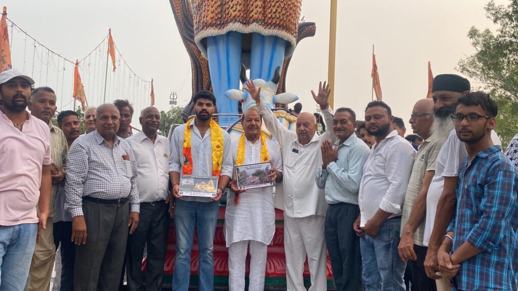 ਸਾਵਣ ਦੇ ਪਹਿਲੇ ਸੋਮਵਾਰ ਵੱਡੀ ਗਿਣਤੀ ਵਿੱਚ ਭਗਤ ਪਹੁਚੇ ਪ੍ਰਾਚੀਨ ਮੰਦਿਰ ਸ੍ਰੀ ਕੇਦਾਰ ਨਾਥ