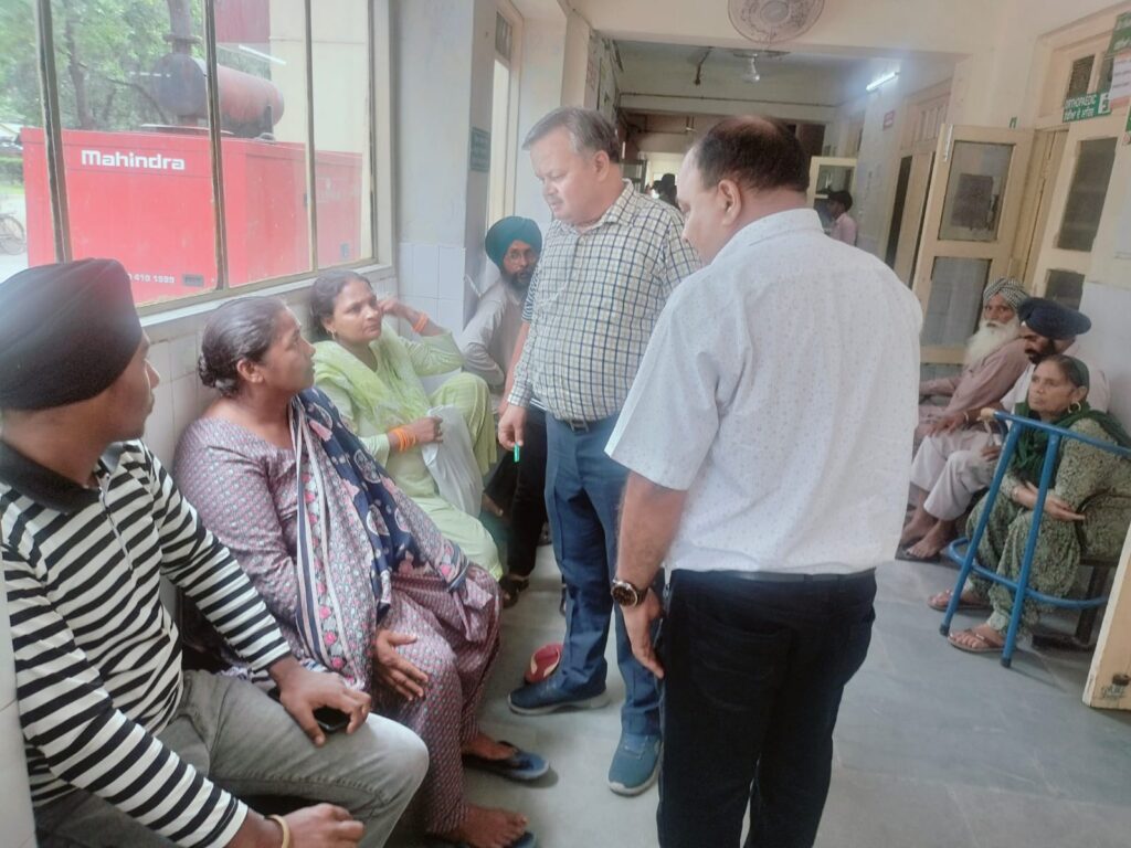 ਸਿਵਲ ਸਰਜਨ ਡਾ. ਸੰਜੇ ਗੋਇਲ ਵੱਲੋਂ ਸਿਵਲ ਹਸਪਤਾਲ ਰਾਜਪੁਰਾ ਦਾ ਕੀਤਾ ਗਿਆ ਦੌਰਾ