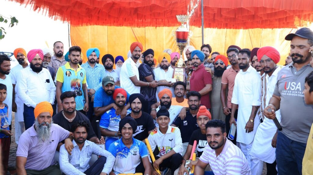 ਪਿੰਡ ਬਰਸਟ ਵਿਖੇ ਆਯੋਜਿਤ ਕ੍ਰਿਕੇਟ ਟੂਰਨਾਮੈਂਟ ਵਿੱਚ ਫੱਮਣਵਾਲਾ ਟੀਮ ਨੇ ਮਾਰੀ ਬਾਜੀ