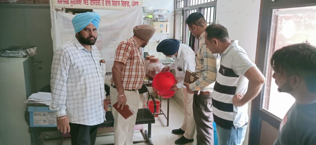 ਸਿਹਤ ਟੀਮਾਂ ਵੱਲੋ ਹੁਣ ਤੱਕ ਖੁਸ਼ਕ ਦਿਵਸ ਮੌਕੇ 473548 ਘਰਾਂ/ਥਾਂਵਾ ਵਿੱਚ ਪਾਣੀ ਦੇ ਖੜੇ ਸਰੋਤਾਂ ਦੀ ਕੀਤੀ ਚੈਕਿੰਗ