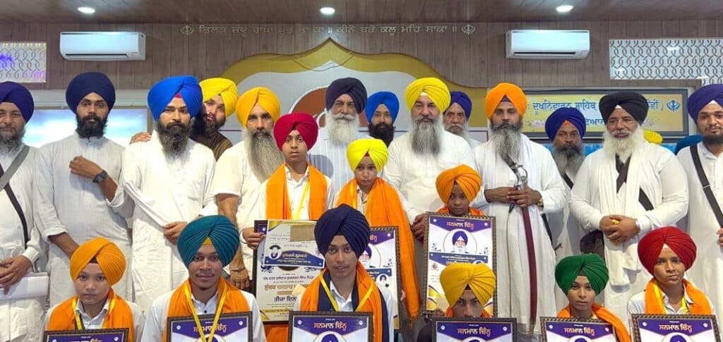 ਜਥੇਦਾਰ ਟੌਹੜਾ ਦੀ 100 ਸਾਲਾ ਜਨਮ ਸ਼ਤਾਬਦੀ ਨੂੰ ਸਮਰਪਿਤ ਕਰਵਾਏ ਗਏ ਦਸਤਾਰ ਤੇ ਦੁਮਾਲਾ ਮੁਕਾਬਲੇ