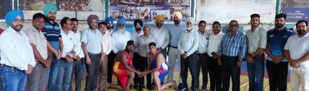 ਅੰਤਰ ਜ਼ਿਲ੍ਹਾ ਸਕੂਲ ਕੁਸ਼ਤੀ ਮੁਕਾਬਲਿਆਂ ਵਿੱਚ ਹਲਕਾ ਘਨੌਰ ਦੇ ਵਿਧਾਇਕ ਅਤੇ ਅੰਤਰ-ਰਾਸ਼ਟਰੀ ਕਬੱਡੀ ਖਿਡਾਰੀ ਗੁਰਲਾਲ ਘਨੌਰ ਨੇ ਪਹਿਲਵਾਨਾਂ ਦਾ ਹੌਂਸਲਾ ਵਧਾਇਆ