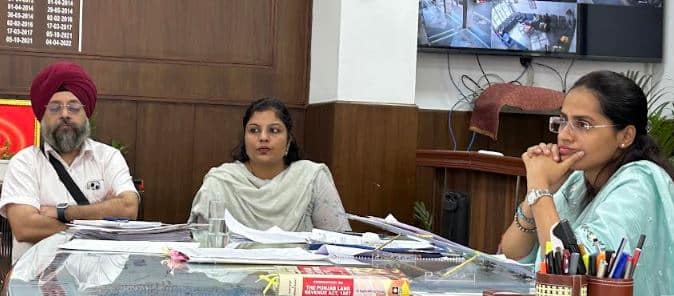 ਖਰੀਦ ਏਜੰਸੀਆਂ ਨੂੰ ਜ਼ਿਲ੍ਹੇ ਦੀਆਂ ਮੰਡੀਆਂ 'ਚੋਂ ਖਰੀਦੇ ਝੋਨੇ ਦੀ ਲਿਫਟਿੰਗ ਦਾ ਰੋਜ਼ਾਨਾ ਦਾ ਮਿੱਥਿਆ ਟੀਚਾ ਪੂਰਾ ਕਰਨ ਦੀ ਸਖ਼ਤ ਹਦਾਇਤ