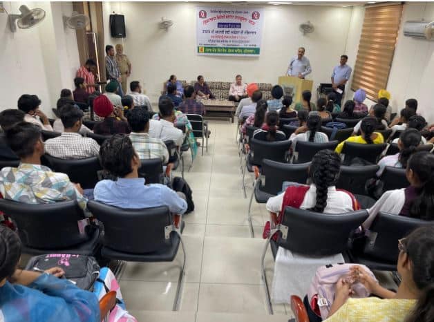 ਰਿਸ਼ਵਤਖੋਰੀ ਦੇ ਮੁਕੰਮਲ ਖ਼ਾਤਮੇ ਲਈ ਸਮਾਜ ਦੇ ਸਮੂਹ ਵਰਗਾਂ ਦਾ ਸਹਿਯੋਗ ਜ਼ਰੂਰੀ: ਡਿਪਟੀ ਕਮਿਸ਼ਨਰ ਸੰਦੀਪ ਰਿਸ਼ੀ