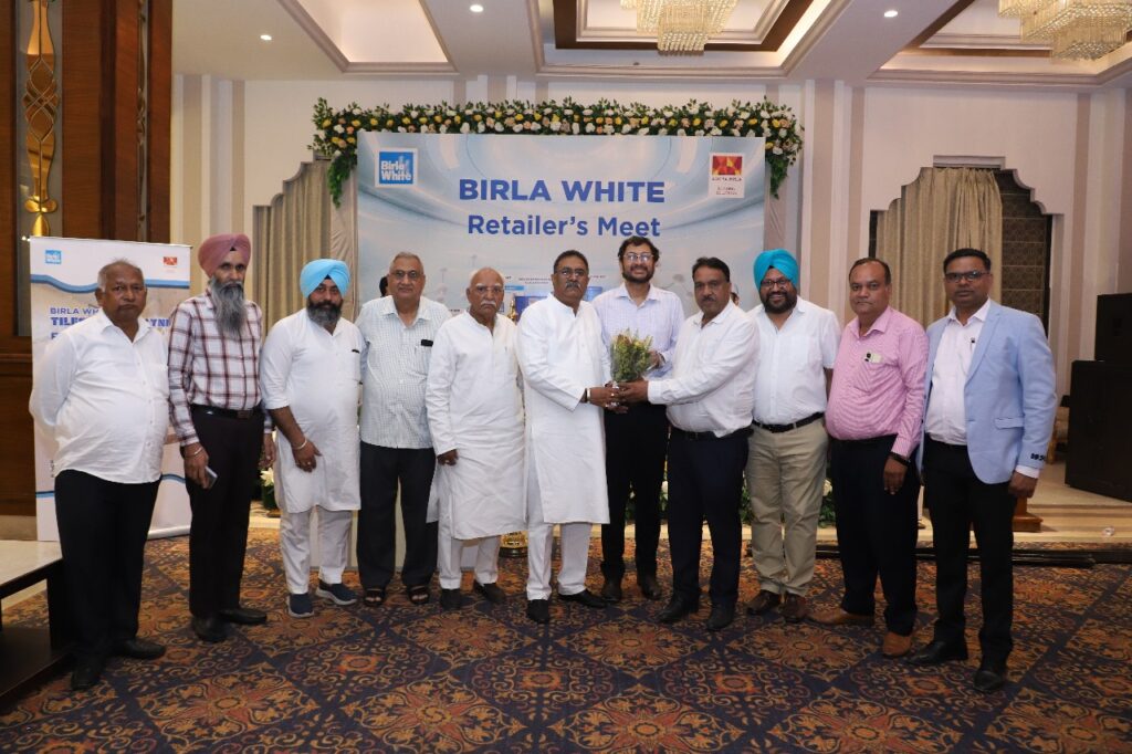 ਬਿਰਲਾ ਵਾਈਟ ਨੇ ਕੀਤਾ ਰਿਟੇਲਰ ਤੇ ਦੀਵਾਲੀ ਸਨੇਹ ਮਿਲਾਪ ਸਮਾਰੋਹ ਦਾ ਆਯੋਜਨ