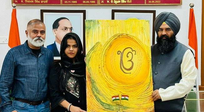 ਡਿਪਟੀ ਸਪੀਕਰ ਜੈ ਕ੍ਰਿਸ਼ਨ ਸਿੰਘ ਰੌੜੀ ਵੱਲੋਂ ਪ੍ਰਤਿਭਾਸ਼ਾਲੀ ਚਿੱਤਰਕਾਰ ਦਾ ਸਨਮਾਨ