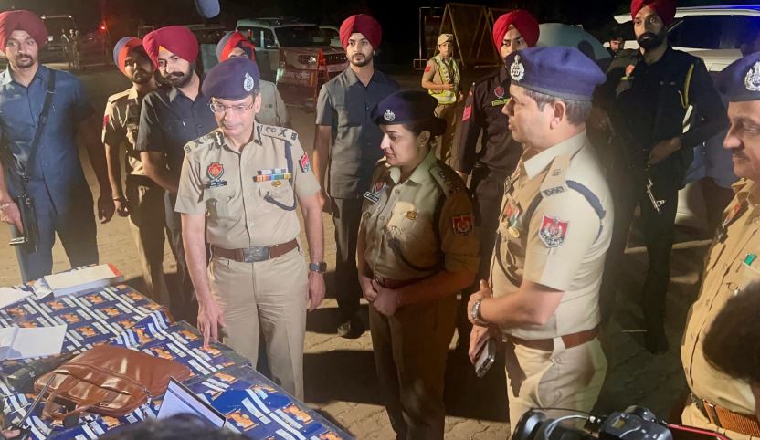 ਡੀ.ਜੀ.ਪੀ. ਗੌਰਵ ਯਾਦਵ ਨੇ ‘ਨਾਈਟ ਡੌਮੀਨੇਸ਼ਨ’ ਤਹਿਤ ਪੰਜਾਬ ਭਰ ’ਚ ਨਾਕਿਆਂ, ਥਾਣਿਆਂ ਦੀ ਕੀਤੀ ਜਾਂਚ