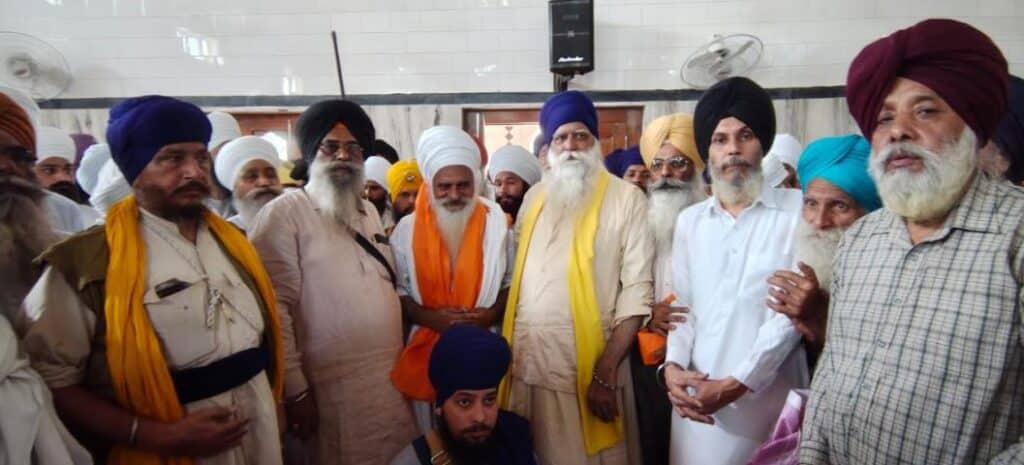 ਗੁ: ਬੰਦੀ ਛੋੜ ਕਿਲ੍ਹਾ ਗਵਾਲੀਅਰ ਤੋਂ ਚਲੀ ਸ਼ਬਦ ਚੌਂਕੀ ਦਾ ਬੁਰਜ ਅਕਾਲੀ ਫੂਲਾ ਸਿੰਘ ਛਾਉਣੀ ਬੁੱਢਾ ਦਲ ਵਿਖੇ ਨਿੱਘਾ ਸਵਾਗਤ